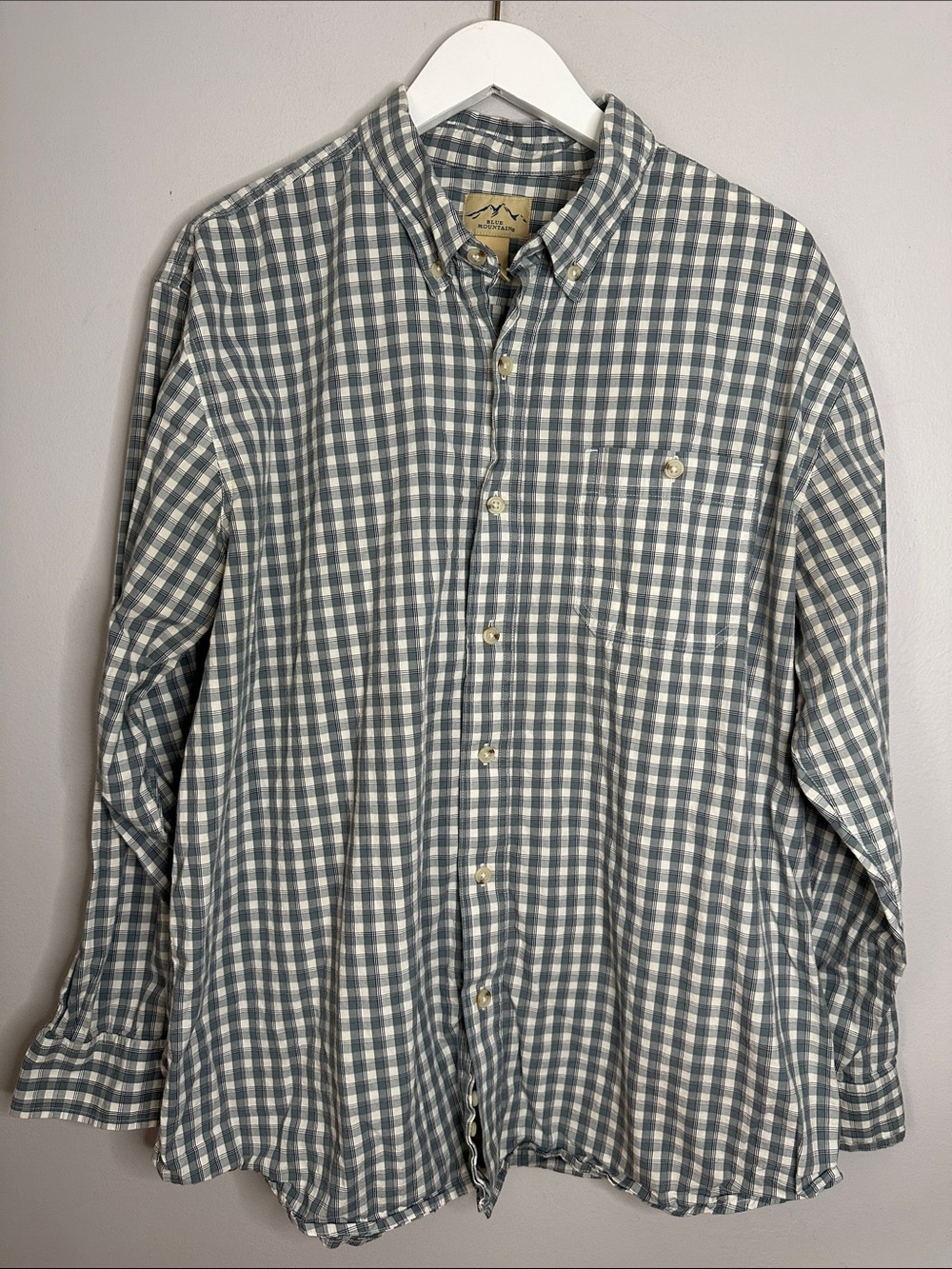 Casual Button-Down Plaid Shirt - Gray & White size XL